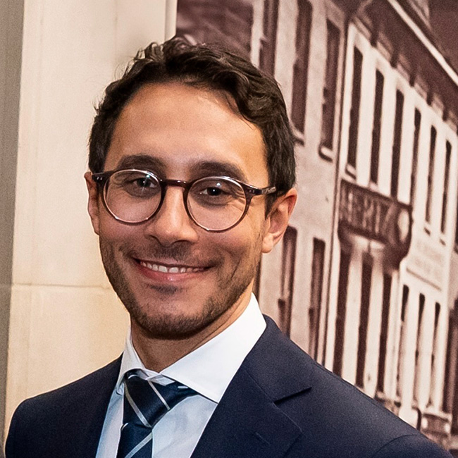 Dr. Neil J. Saad Duque 